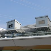 常設プロジェクションマッピングを実現する、プロジェクター用筐体